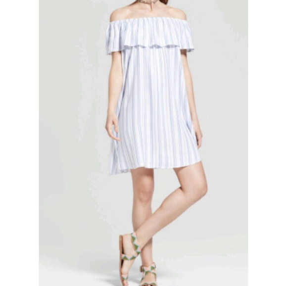 Mossimo Supply Co. Dresses & Skirts - ❤Mossimo off the shoulder dress